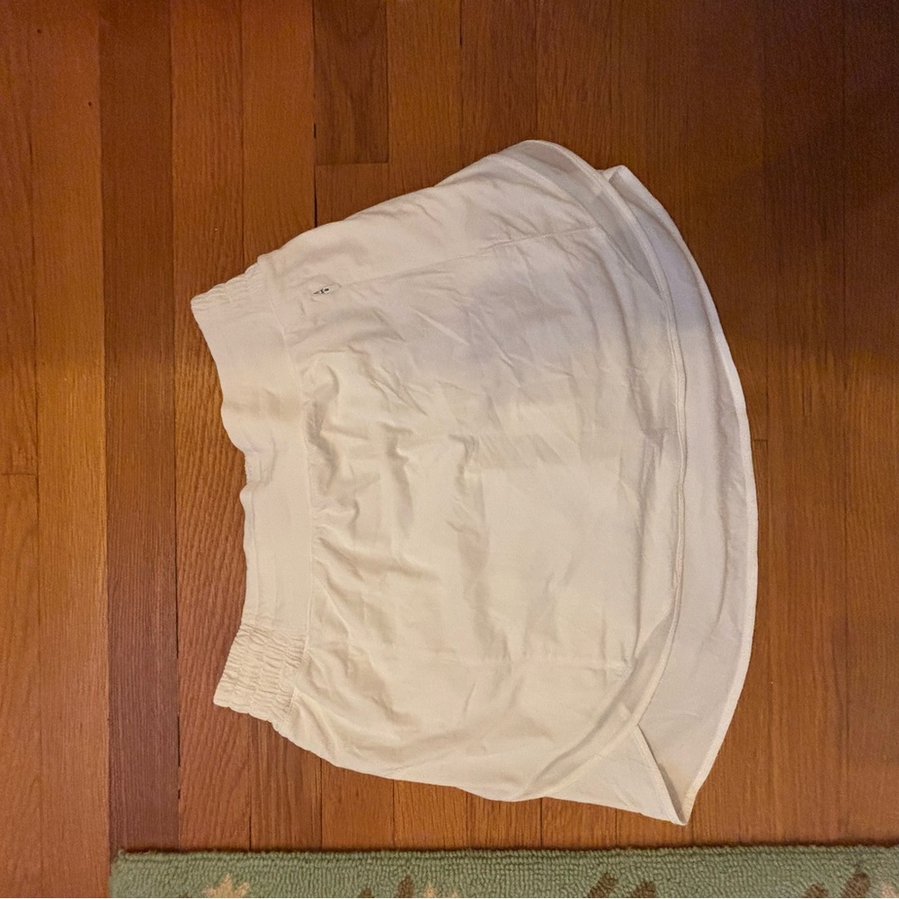 Lululemon white tennis skirt